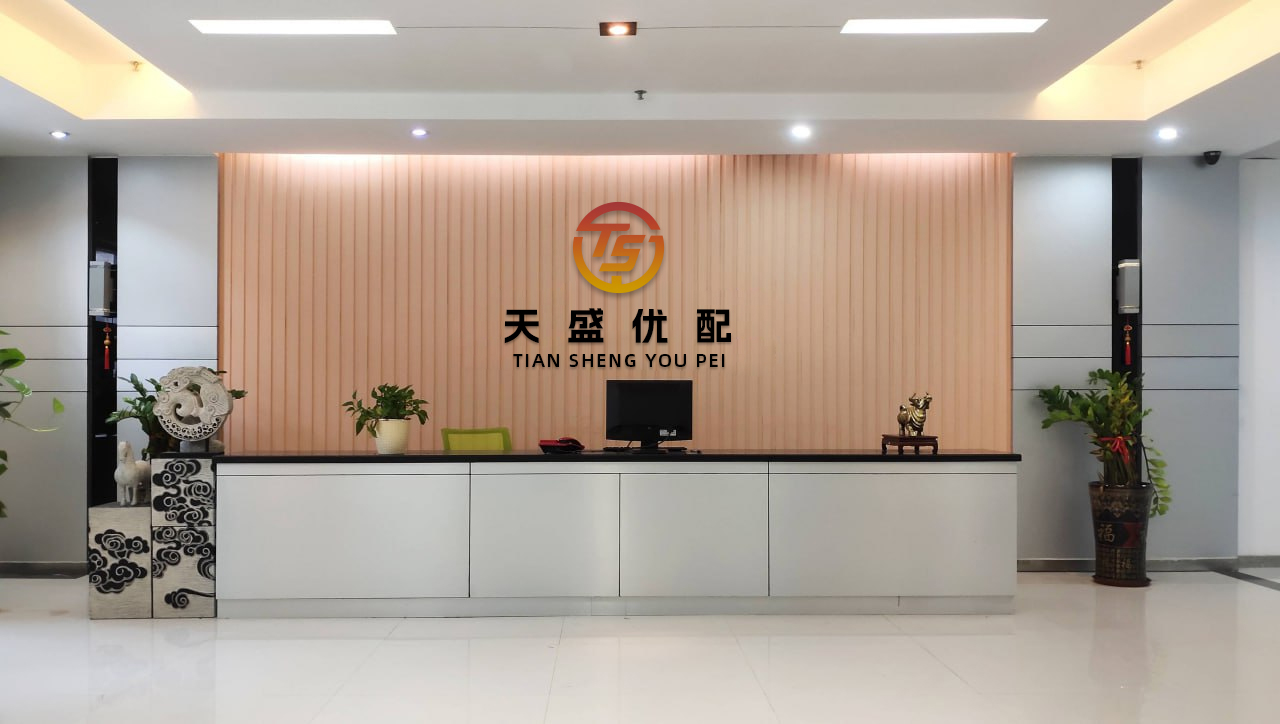 浩源配资 欢快春风PBCLwYt：据统计1952年我国全军有11万女军人，同年冬全军参谋长和政治部主任联席会议，提出陆续裁减10万女干部，后又进一步提出：“除在医院工作外的女同志，一律离开军队。”许多同志...